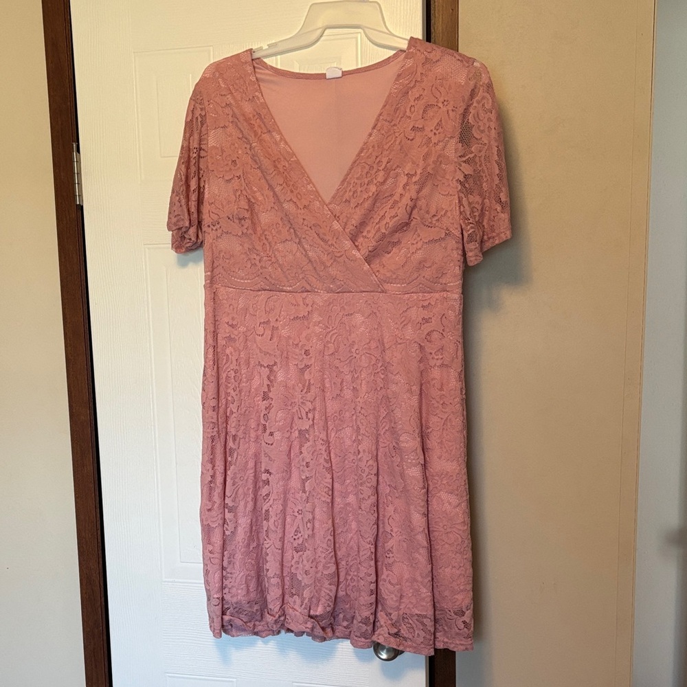 Elegant Pink Lace Dress